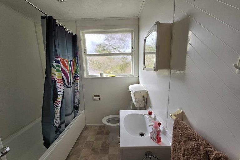 Photo of property in 2/107 Clouston Park Road, Clouston Park, Upper Hutt, 5018