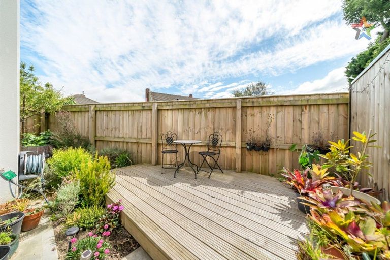 Photo of property in 35 Mcgrath Way, Taita, Lower Hutt, 5011