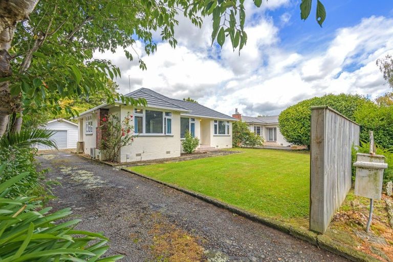Photo of property in 8 Winston Avenue, Hokowhitu, Palmerston North, 4410