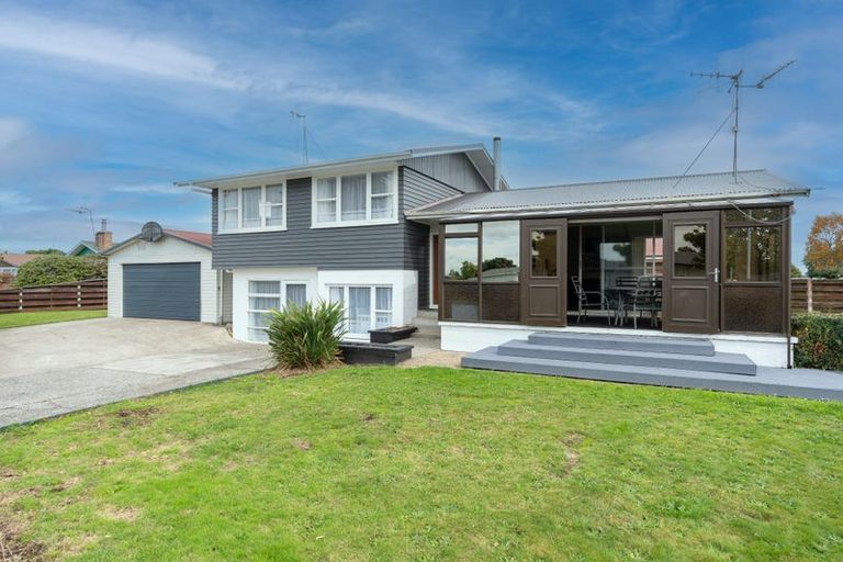 Photo of property in 65 Deanwell Avenue, Melville, Hamilton, 3206