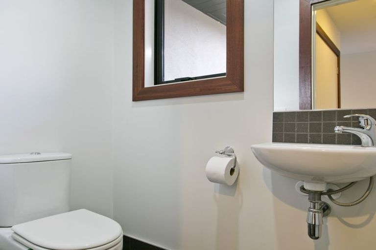 Photo of property in 7 Coprosma Crescent, Waipahihi, Taupo, 3330