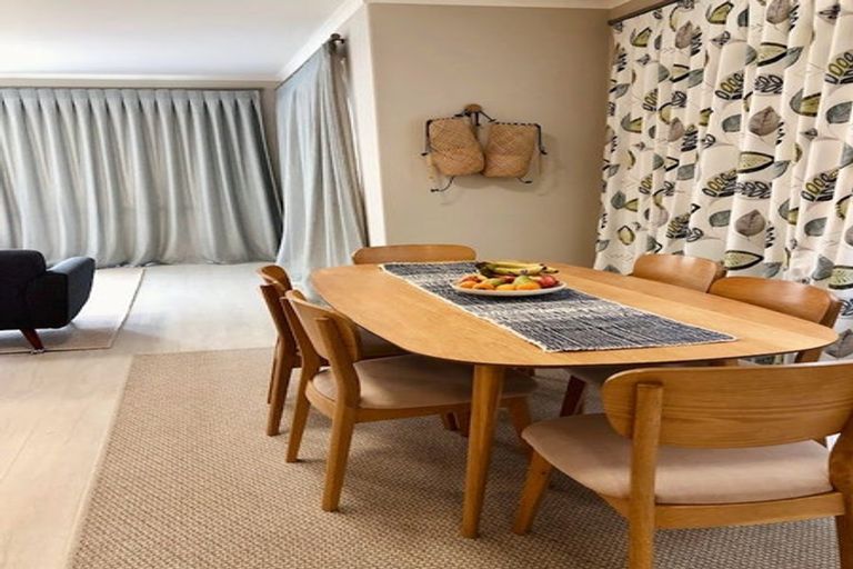 Photo of property in 2 Kotuku Lane, Hobsonville, Auckland, 0616