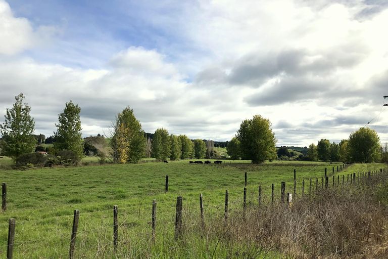 Photo of property in 4 Ngahuhu Road, Pakaraka, Moerewa, 0472