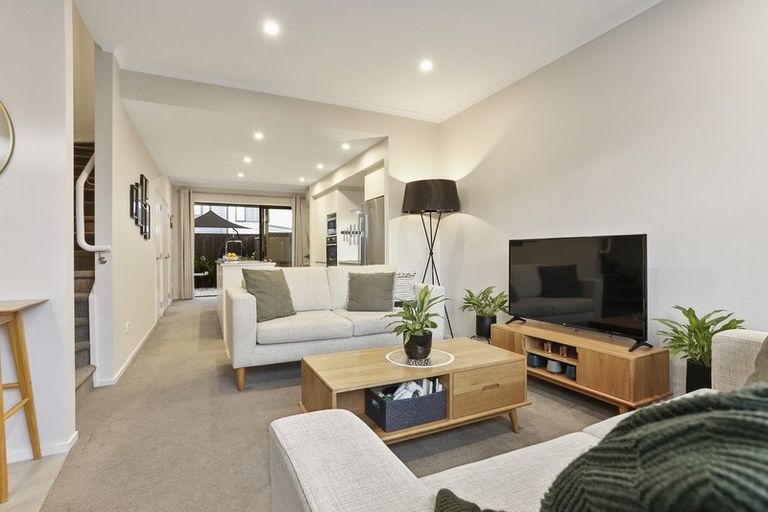 Photo of property in 7 Sacred Kingfisher Road, Hobsonville, Auckland, 0616