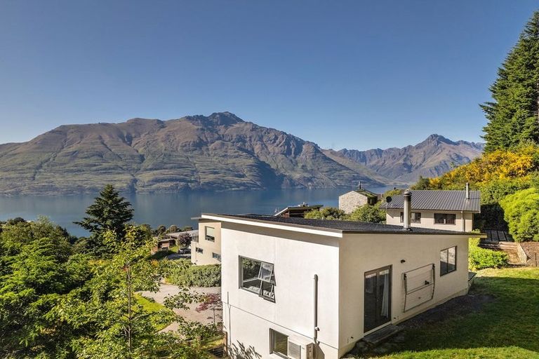 Photo of property in 41c Dart Place, Fernhill, Queenstown, 9300