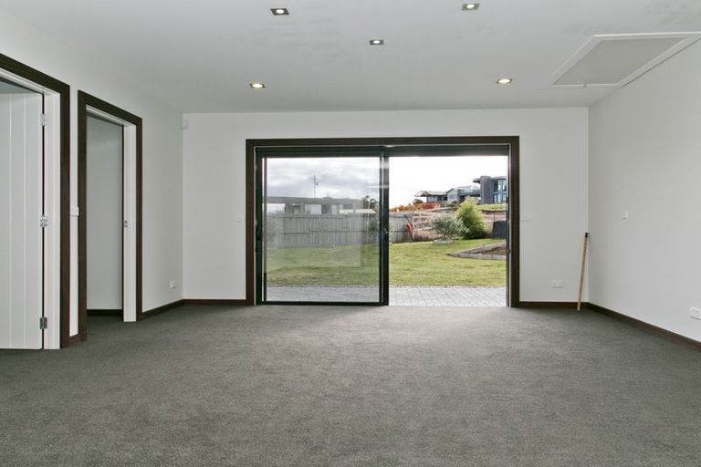Photo of property in 7 Coprosma Crescent, Waipahihi, Taupo, 3330