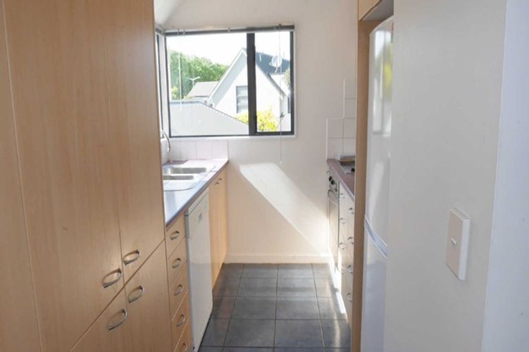 Photo of property in 7 Oakford Close, Riccarton, Christchurch, 8011