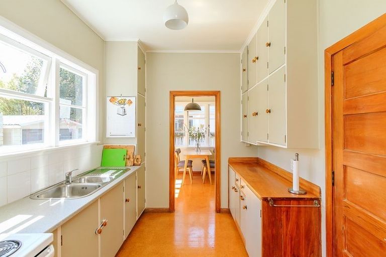 Photo of property in 142 Oxford Terrace, Epuni, Lower Hutt, 5011