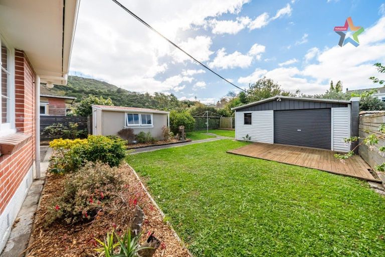 Photo of property in 9 The Square, Manor Park, Lower Hutt, 5019