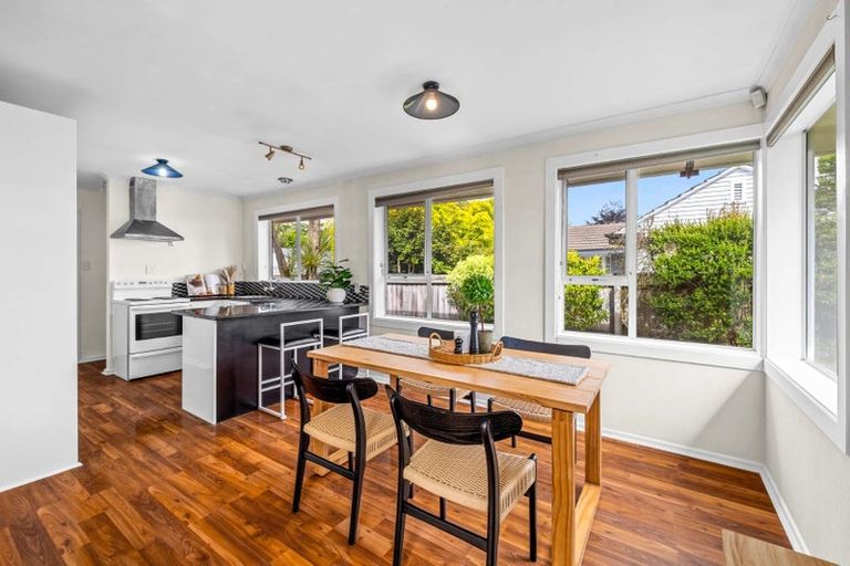 Photo of property in 135 Condell Avenue, Papanui, Christchurch, 8053