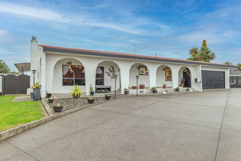 Photo of property in 12 Te Kama Street, Levin, 5510