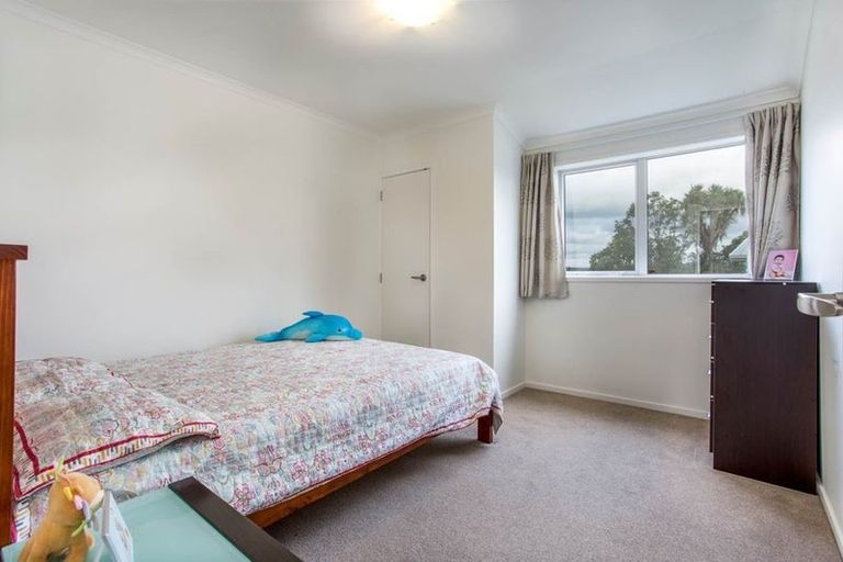 Photo of property in 58c Don Buck Road, Massey, Auckland, 0614