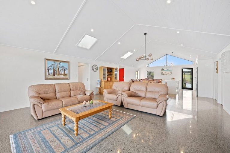 Photo of property in 29 Daniel Parade, Mangawhai, 0975