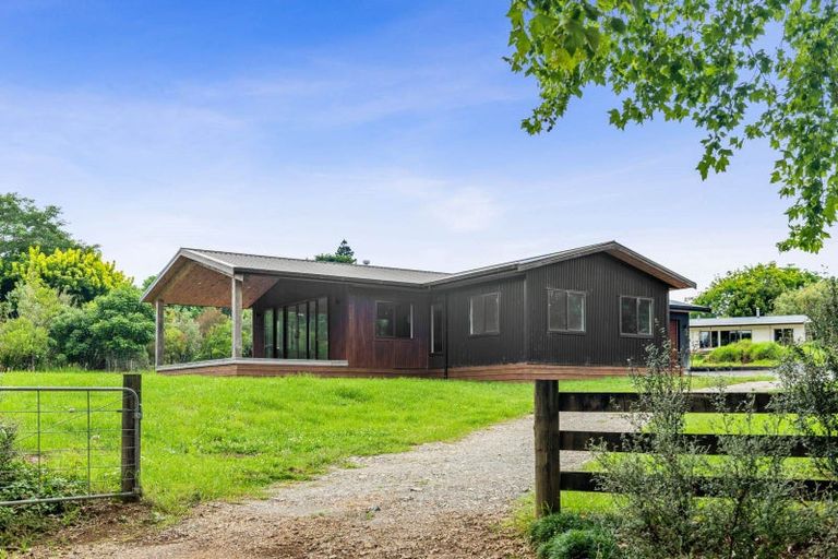 Photo of property in 16 Pa Road, Kerikeri, 0230