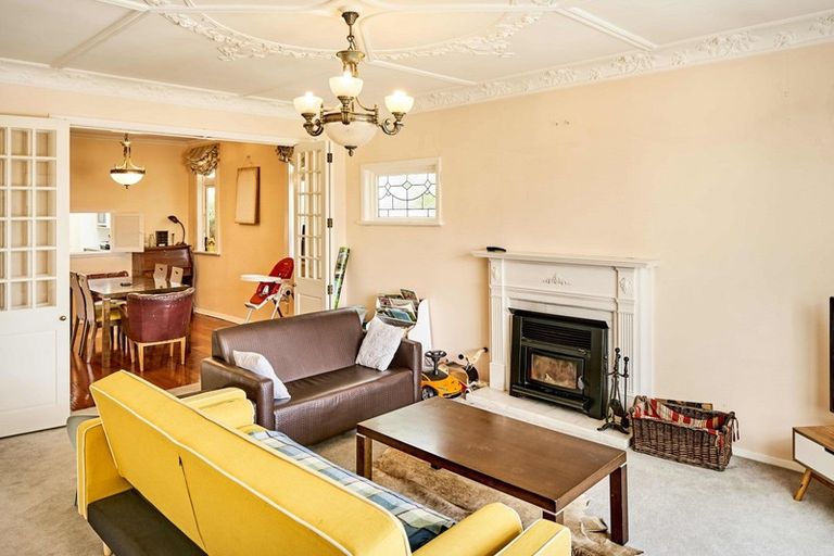 Photo of property in 41 Tio Tio Road, Miramar, Wellington, 6022