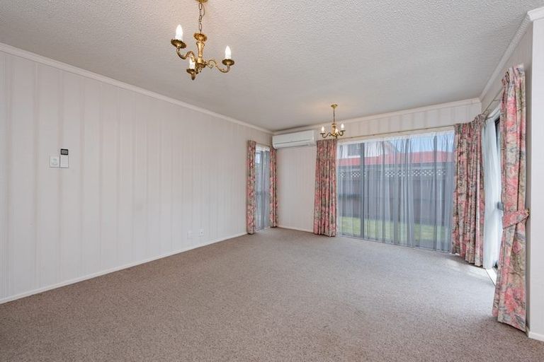 Photo of property in 1/60 Garden Road, Avalon, Lower Hutt, 5011