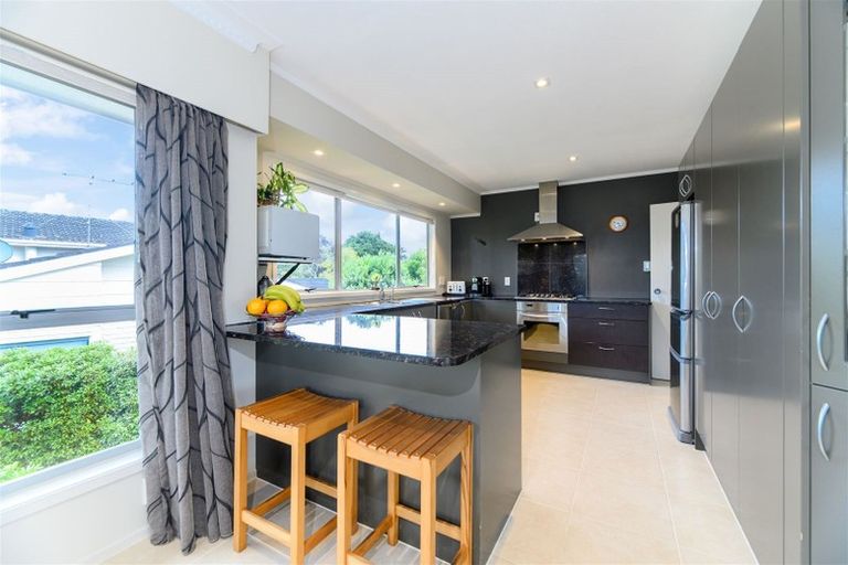 Photo of property in 38 Marywil Crescent, Hillcrest, Auckland, 0627