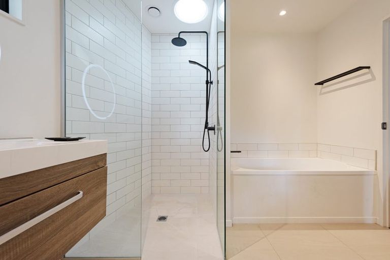 Photo of property in 12a Marjory Close, Broadmeadows, Wellington, 6035