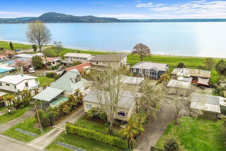 Photo of property in 9 Willow Avenue, Hannahs Bay, Rotorua, 3010