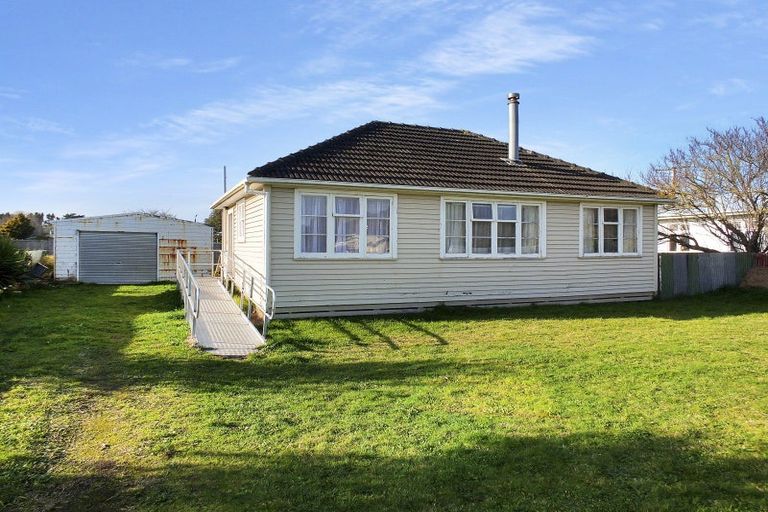 Photo of property in 43b Johnston Street, Foxton, 4814