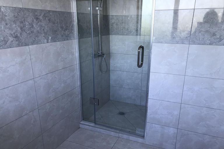 Photo of property in 3 Taatahi Street, Weymouth, Auckland, 2103