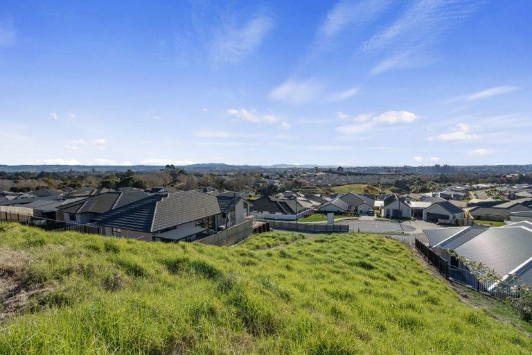 Photo of property in 33 Pinkerton Place, Ohauiti, Tauranga, 3112