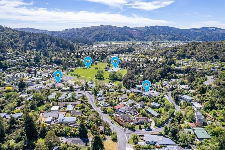Photo of property in 31b Forest Road, Pinehaven, Upper Hutt, 5019
