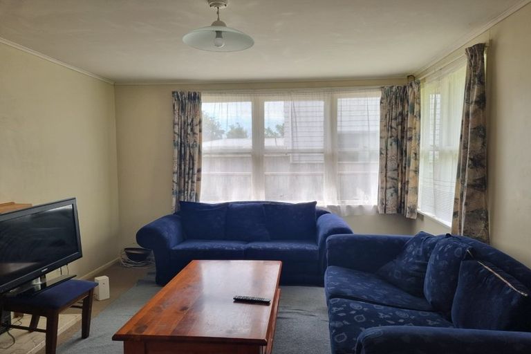 Photo of property in 21 Hinau Street, Tawa, Wellington, 5028