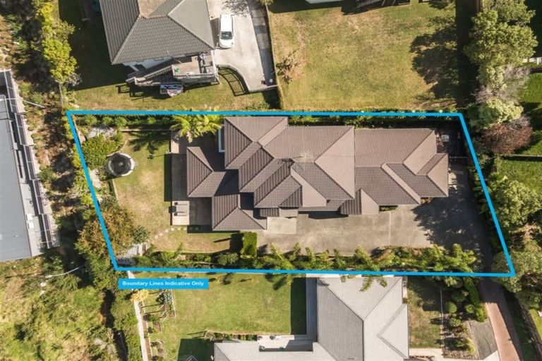 Photo of property in 14g Baulcomb Parade, Windsor Park, Auckland, 0632