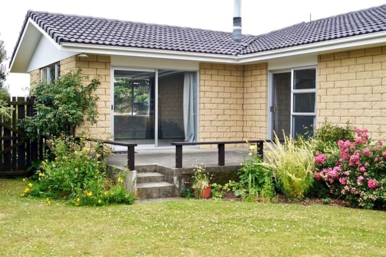 Photo of property in 8 Saint Leonards Street, Culverden, 7392