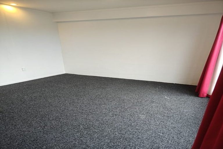 Photo of property in 250 Don Buck Road, Massey, Auckland, 0614