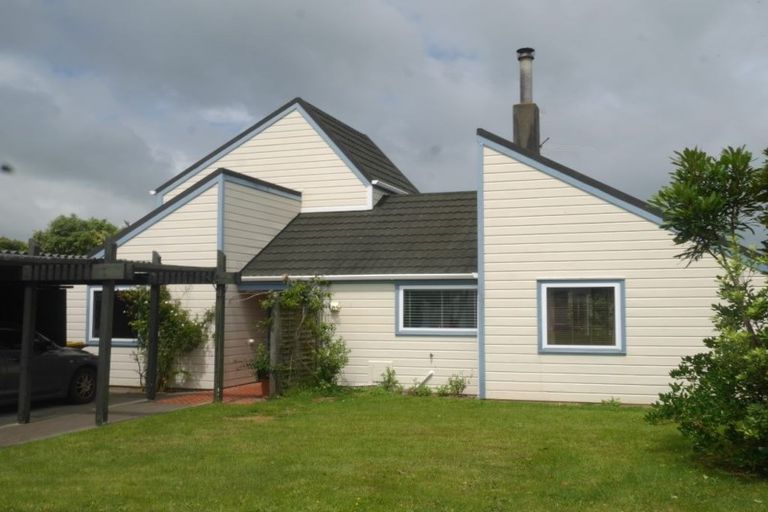 Photo of property in 15 The Quarterdeck, Whitby, Porirua, 5024