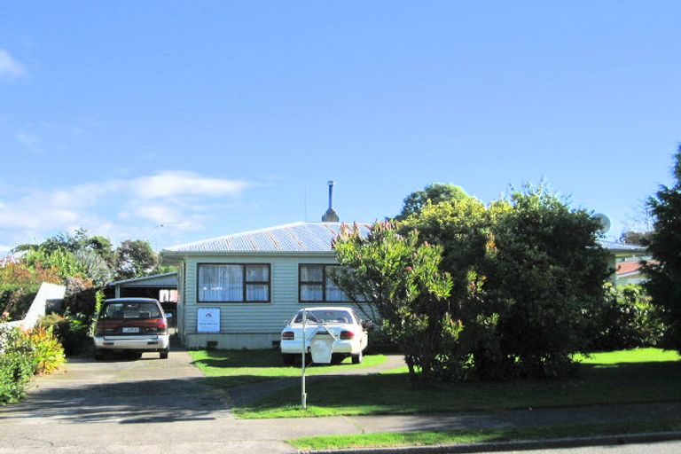 Photo of property in 3 Foster Terrace, Onekawa, Napier, 4110