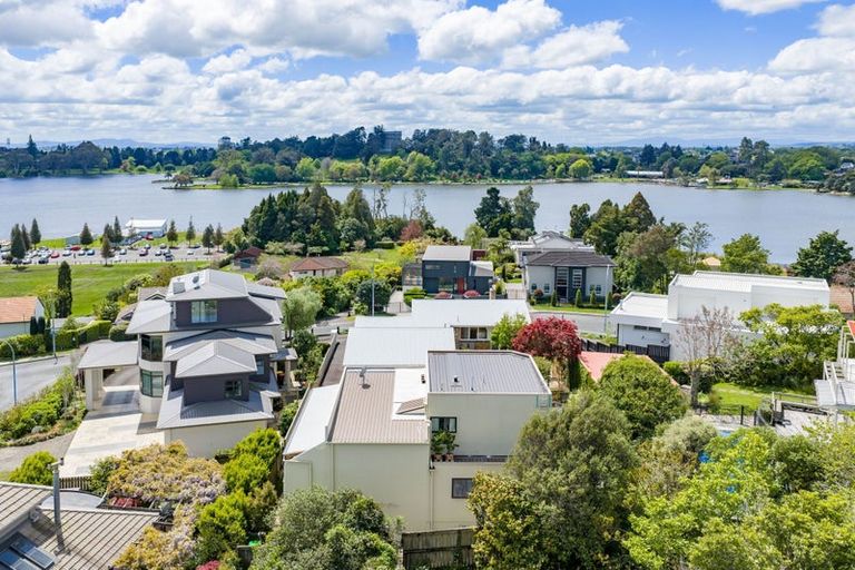 Photo of property in 135a Lake Crescent, Hamilton Lake, Hamilton, 3204