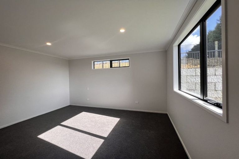 Photo of property in 16 Te Rata Boulevard, Karaka, 2124