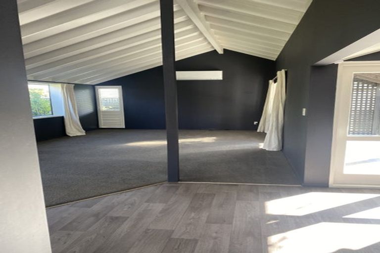 Photo of property in 2/26 Christie Crescent, Havelock North, 4130