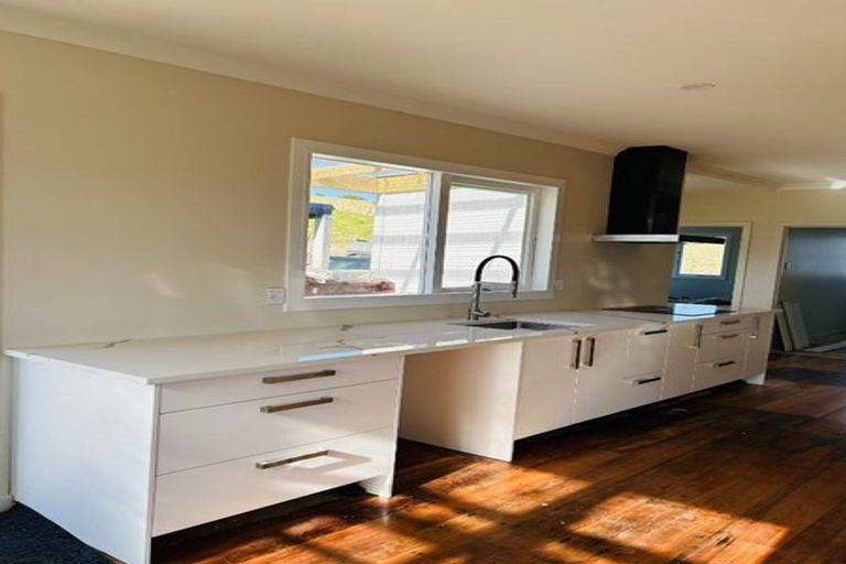 Photo of property in 184 Paparoa Station Road, Paparoa, 0571