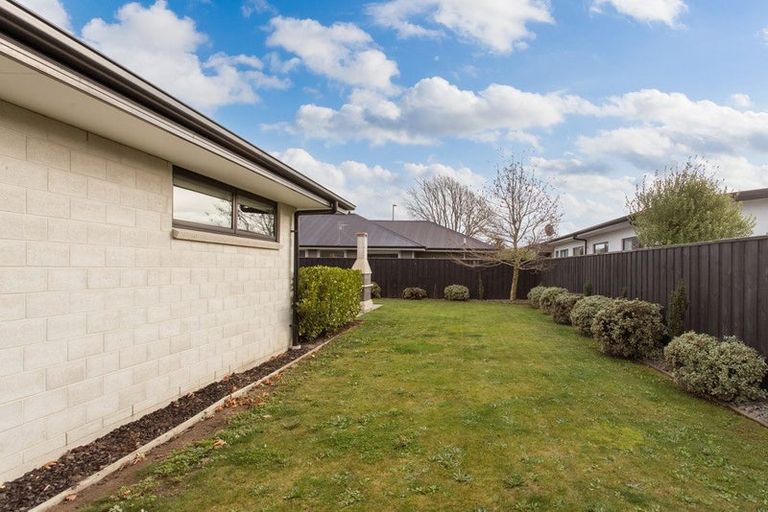 Photo of property in 21 Oaks Drive, Lincoln, 7608