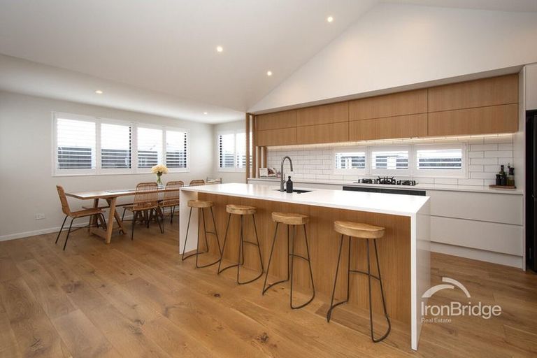 Photo of property in 32 Frank Ernest Crescent, Prebbleton, 7604