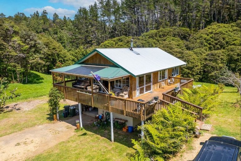 Photo of property in 1697 Russell Road, Helena Bay, Hikurangi, 0184