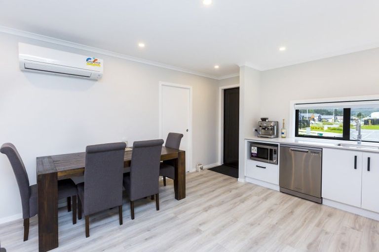 Photo of property in 9 Balmerino Lane, Wallaceville, Upper Hutt, 5018