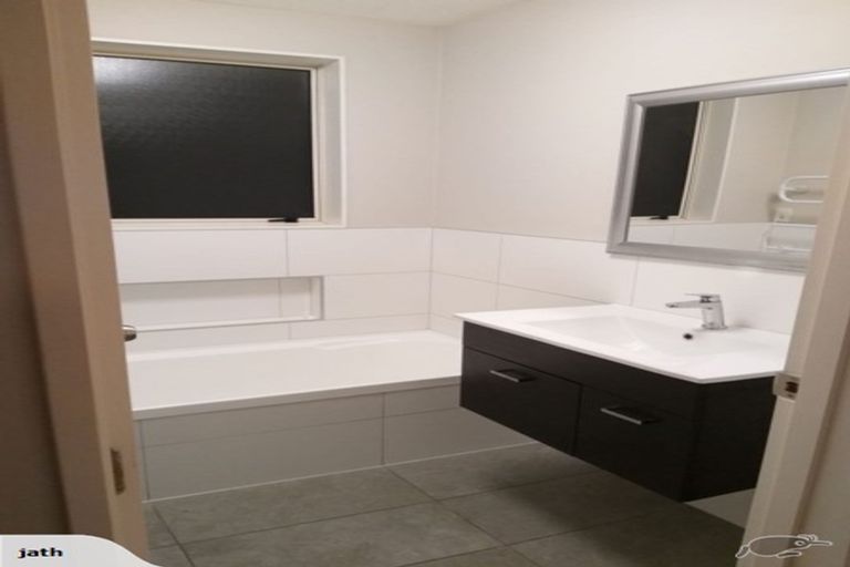 Photo of property in 2/160 Halswell Road, Hillmorton, Christchurch, 8025