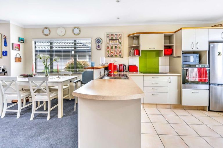 Photo of property in 285 Vaughan Road, Owhata, Rotorua, 3010