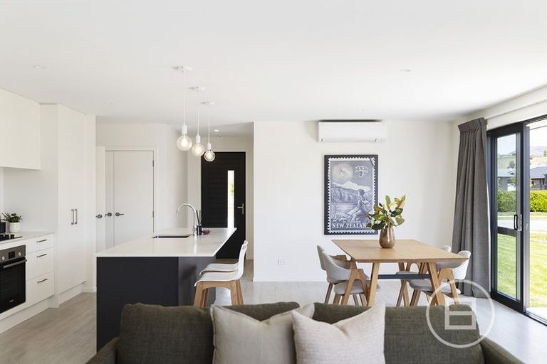 Photo of property in 6 Mallard Street, Albert Town, Wanaka, 9305