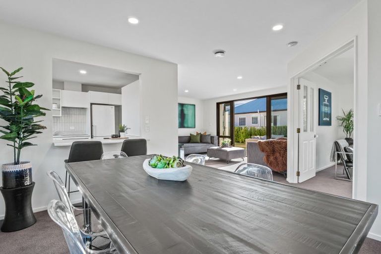 Photo of property in 2 Magnolia Place, Frankton, Queenstown, 9300