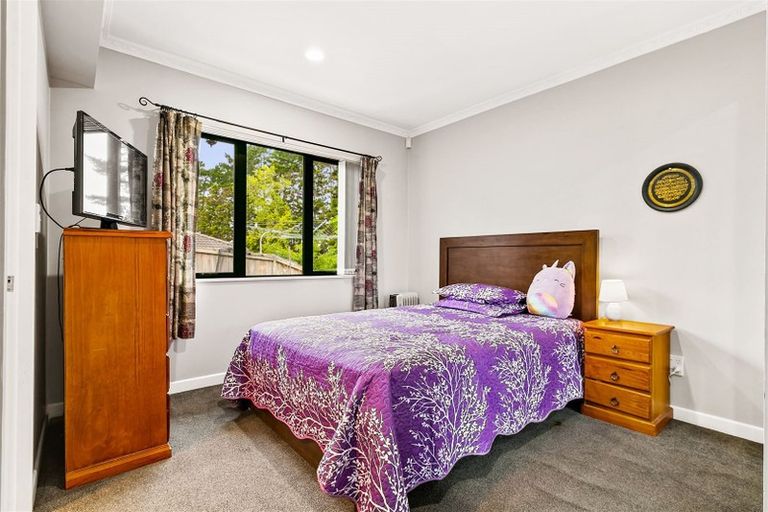 Photo of property in 14 Bradnor Meadows Drive, Swanson, Auckland, 0612