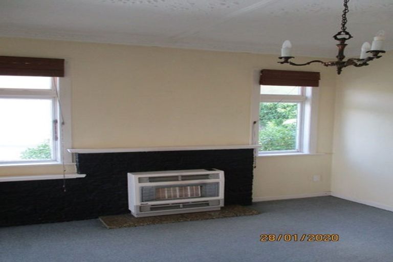 Photo of property in 11 Aranoni Street, Island Bay, Wellington, 6023