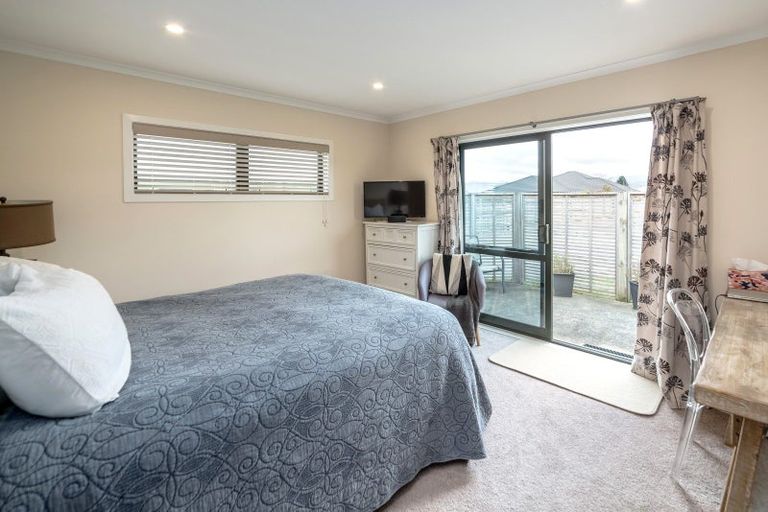 Photo of property in 12 Feist Street, Carterton, 5713