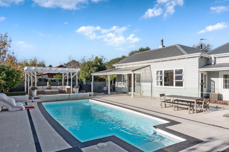 Photo of property in 93 Kuratawhiti Street, Greytown, 5794