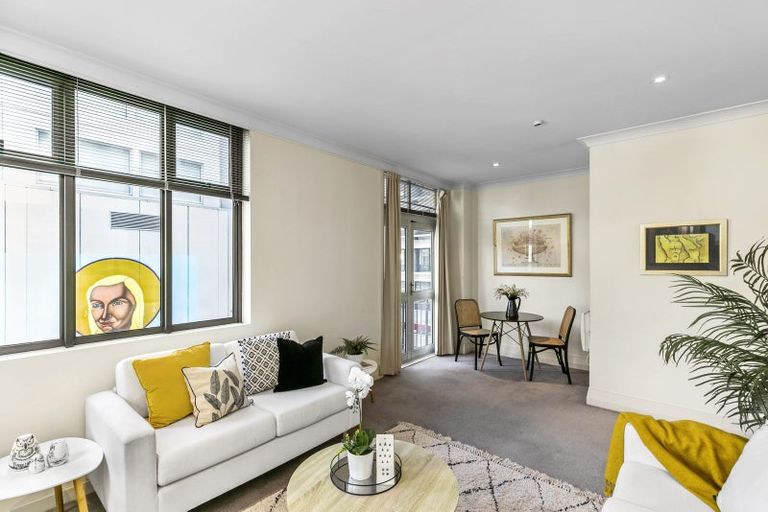 Photo of property in Kelvin House, 3f/16 The Terrace, Wellington Central, Wellington, 6011